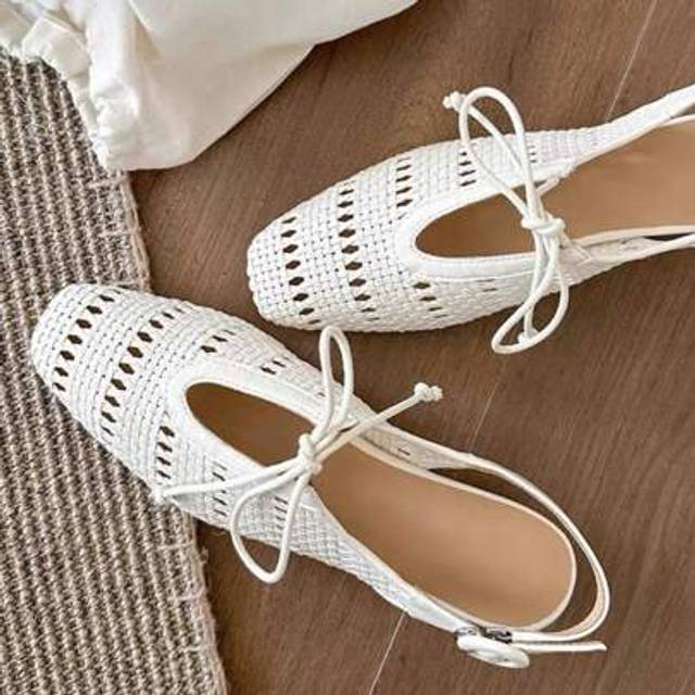 SHEIN New Roman Weave Hollow Out Open Toe Chunky Heeled Sandals For Women, Buckle Strap Square Toe Shoes