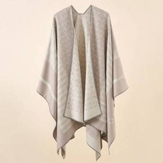 SHEIN 1pc Warm Shawl Coat Boho Poncho For Outdoor And Traveling,School
