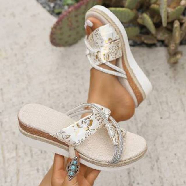 SHEIN Women&#39;s Rhinestone Embellished Criss-Cross Strappy Wedge Sandals | Satin Floral Embroidered Cork Platform 5cm Heeled Shoes, Golden Boho Style For Vaca
