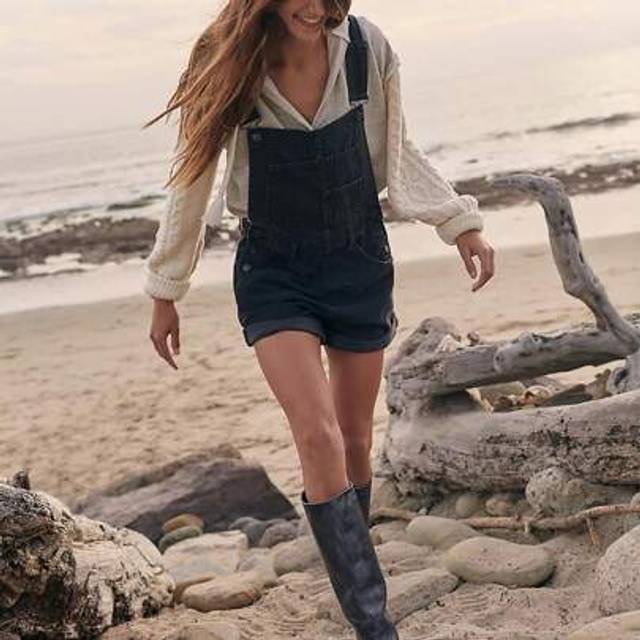 SHEIN Women Denim Bib Overalls Shorts Adjustable Straps Rolled Cuff Shortall Rompers Denim Jumpsuit Dungaree