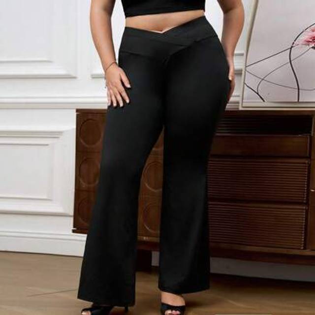 SHEIN Plus Solid Overlap Waist Flare Leg Leggings