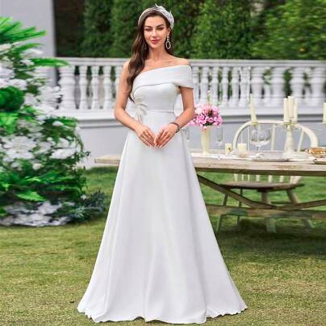 SHEIN Women&#39;s Spaghetti Strap Backless Dress, Handmade Pearl Beaded Design Elegant White Wedding Gown, All White Party Outfit Women