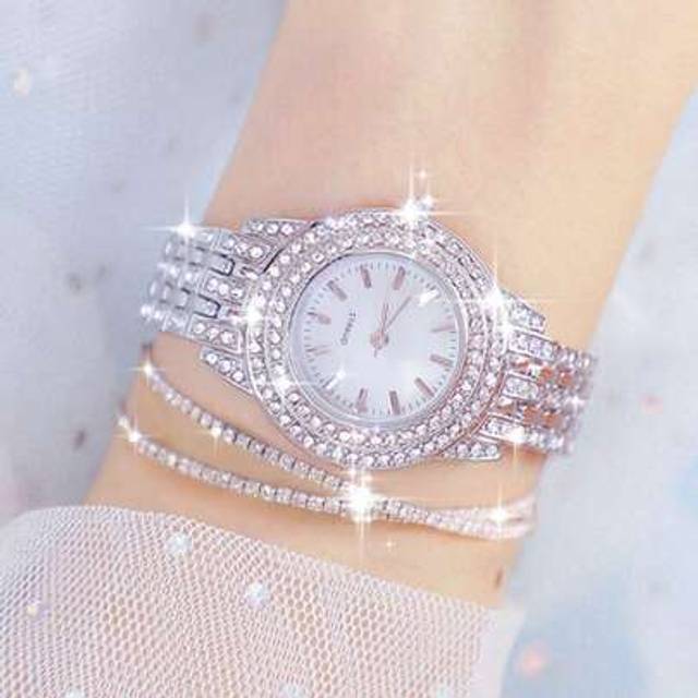 SHEIN 3pcs Fashion High Luxury Versatile Sparkling Full Diamond Inlaid Women&#39;s Steel Belt Quartz Watch Set With Diamond Inlaid Jewelry Bracelet, Suitable Fo