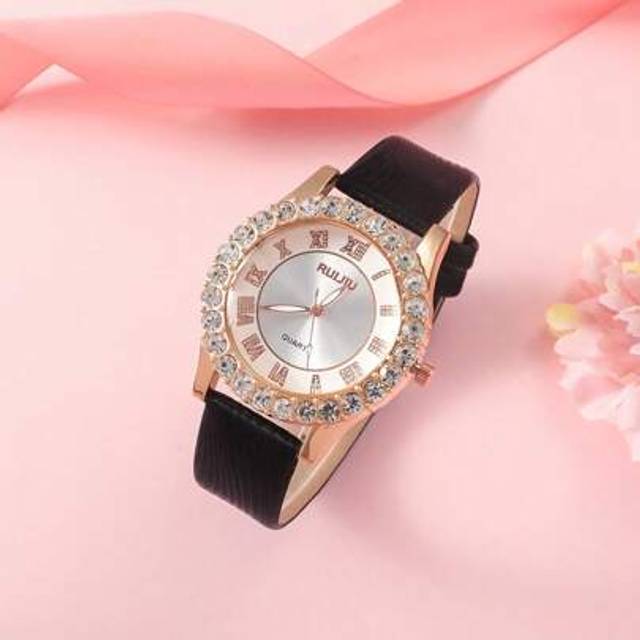 SHEIN 4pcs/Set Women&#39;s Watch Gift Box, Exquisite Korean Style Niche Design, Ideal For Gifting To Girlfriends & Mothers