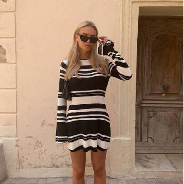 SHEIN Women&#39;s Fashion Black And White Stripe Backless Long Sleeve Skirts,Summer Dresses For Women,Crochet Dress,Holiday Outfits