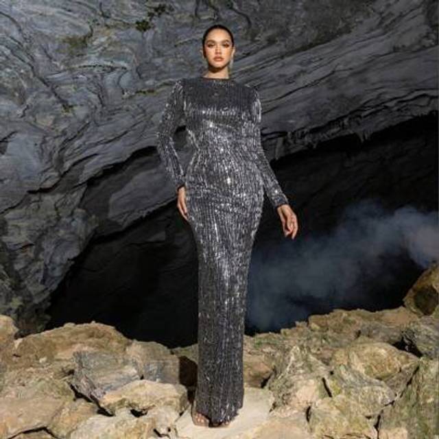 Faeriesty Faeriesty Style Glamorous Women&#39;s Round Neck Long Sleeve Evening Gown With Elegant Back Slit - Perfect For Gala Evenings, Red Carpet Events, Formal We