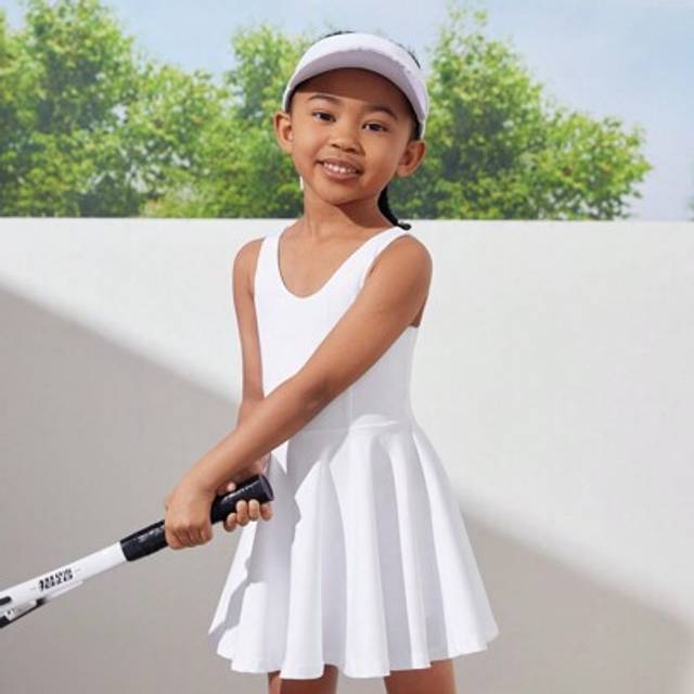 SHEIN Young Girl Indoor Sports & Tennis & Cycling & Outdoor Activity Moisture-Wicking Comfortable White Dress