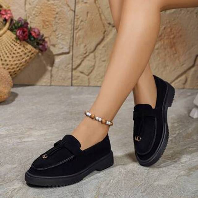 SHEIN 2025 Spring New Women Wedge & Platform Slip-On Loafers, Fashion Chunky Bottom Casual Low Heel Comfy Slip-On Shoes, Retro British Style Tassels Soft So
