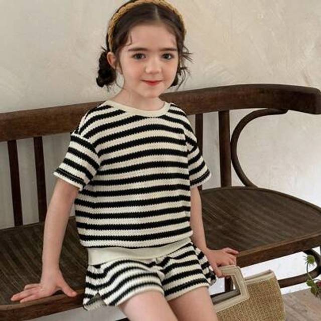 SHEIN LMoss 2pcs/Set Girl Knit Stripe V-Neck T-Shirt And Shorts Set Girls Open Back Shirt Two Piece Set For Kids Kids Summer Set Striped Two Piece Set Toddl