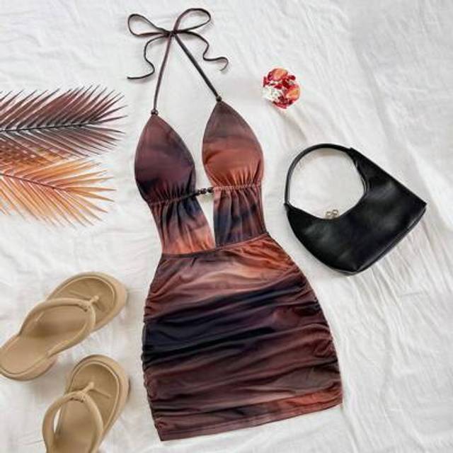 Soleia Women&#39;s Vacation Retro Tie-Dye Abstract Print Deep V-Neck Halter Tie Back Mini Dress, Fitted Ruffled Hem, Sexy And Fashionable For Party, Date, Aftern