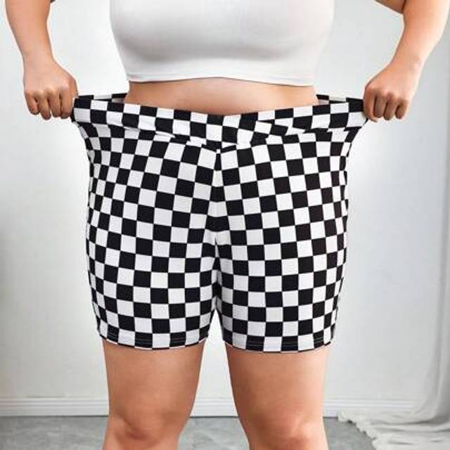 SHEIN Plus Size Gym Women Clothes,Black & White Plaid Print Slim Fit Leggings, Casual For Vacation,Spring Summer Clothes/Graphic Tees