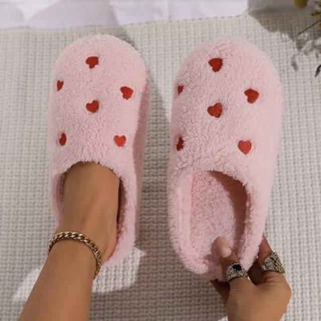 SHEIN Women&#39;s Cute Pink House Slippers With Heart Shape Toe, Four Seasons Soft And Lightweight Scuffs, Indoor Non-slip Bottom Slippers
