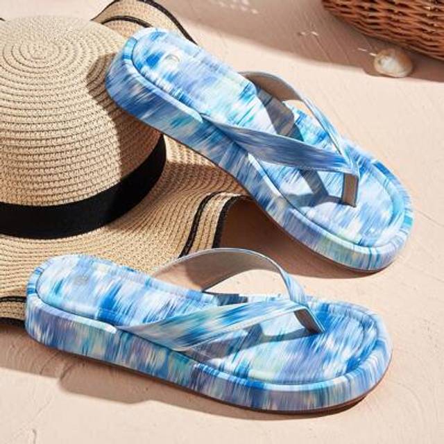 SHEIN High Quality Leather Bohemian Blue Color Soft Non-Slip Flip Flops, Fashion Thick-Soled Sandals, Versatile For Beach, Home Or Outdoor Wear, Suitable Fo