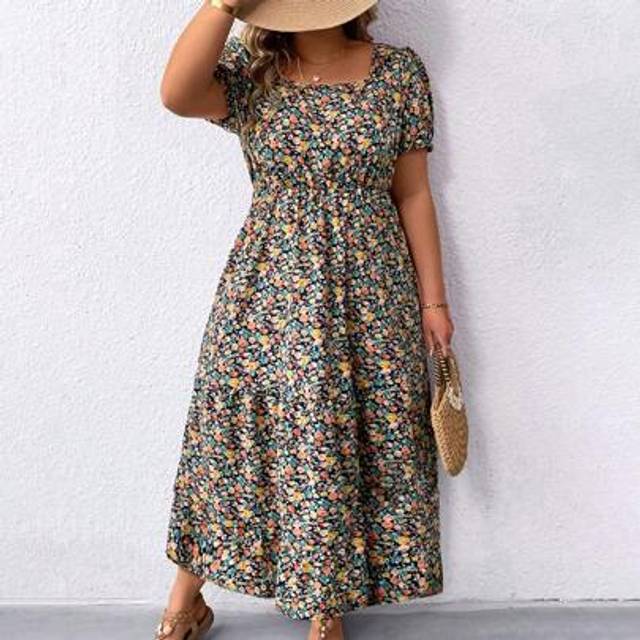 SHEIN Plus Size Women&#39;s Floral Print Square Neckline Summer Dress With Cinched Waist Maxi Women Outfit