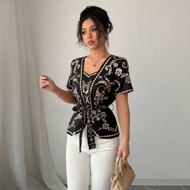 Calvaya Women&#39;s Elegant Boho-Chic Style Printed Short Sleeve Blouse