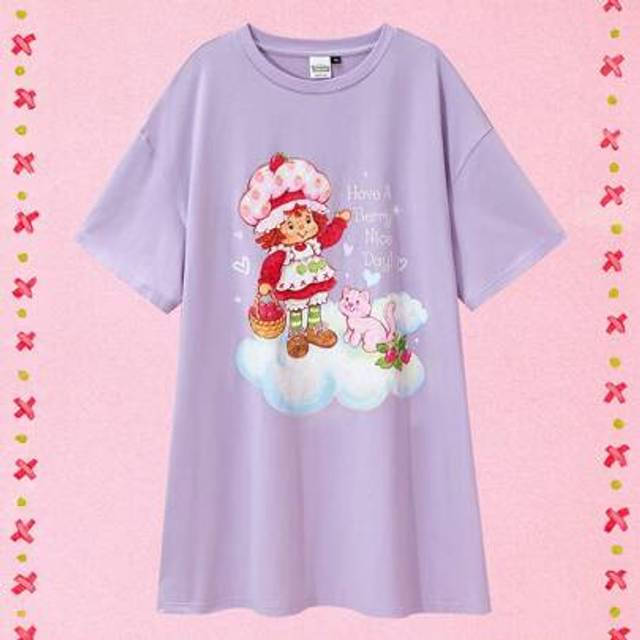SHEIN Plus Size Summer Casual Cartoon Strawberry Print Round Neck Short Sleeve Nightgown