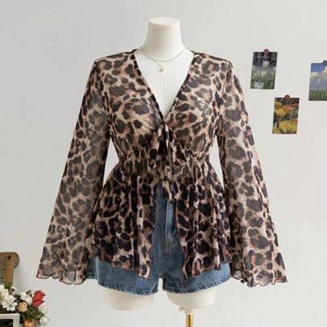 SHEIN Plus Size Women Leopard Print Cute Lunch Casual Long Sleeve Tie Front Top , Suitable For Vacation, Graduation Season, Back To School, Beach