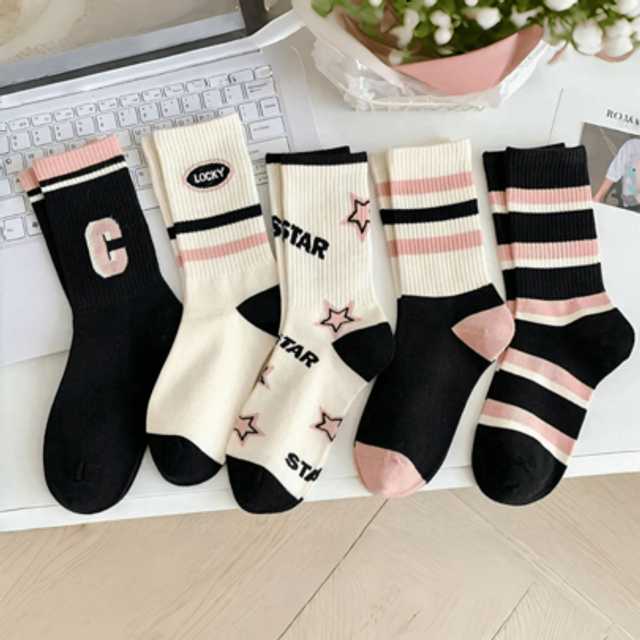 SHEIN 20 Pairs/10 Pairs/1 Pair Big Kids/Teens Girls Color-Block Letter Thick Sweat-Absorbent Crew Socks, Warm Socks, All Season Crew Socks, Spring/Summer, A