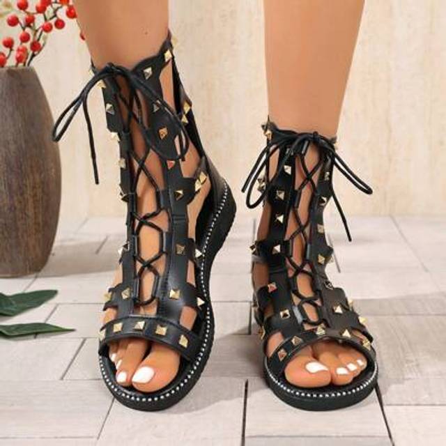 SHEIN Women&#39;s Flat Roman Sandals, Fashionable Lace-Up Flat Sandals, Rubber Sole, Rivet Design