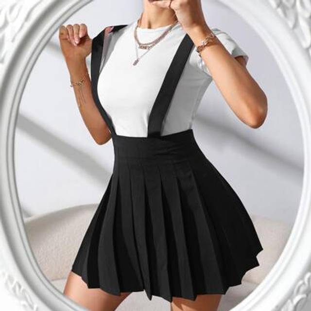 SHEIN Solid Pleated Suspender Skirt