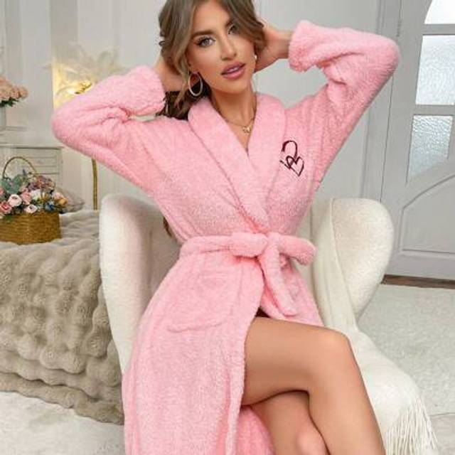 SHEIN Soft Heart Embroidery Women Plush Robe, Pink, Suitable For Teenage Girls, Autumn/Winter Homewear