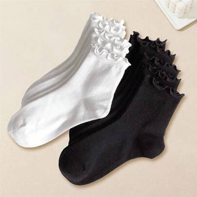 SHEIN 1/3/5 Pairs Women&#39;s Cute Ruffled Frilly Ankle Crew Socks, White And Black, Polyester Spandex Blend, Machine Washable