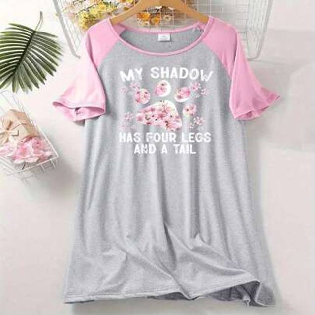 SHEIN 1pc Plus Size Women Casual Nightgown, Floral, Dog Paw & Letter Print Short Raglan Sleeve Round Neck T-Shirt Nightdress