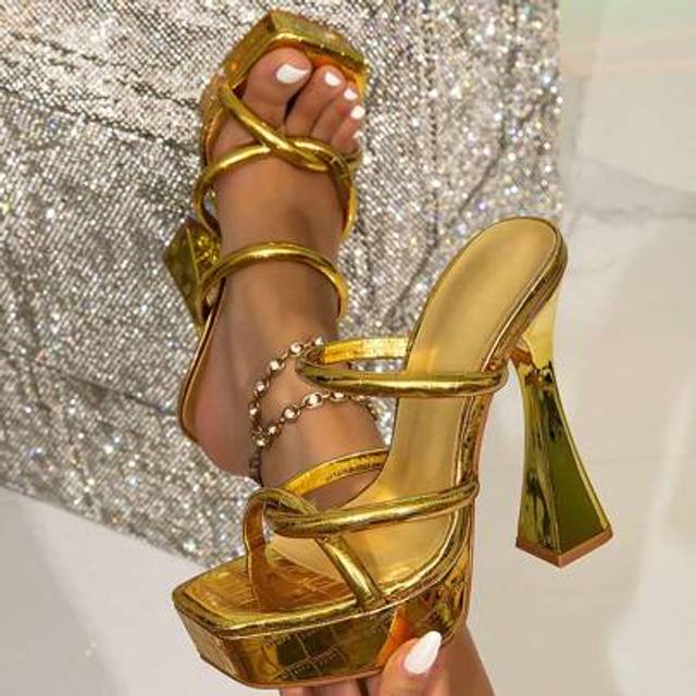 SHEIN Women&#39;s Fashion Clear Embellished Platform High Heel Sandals With Golden Decoration, Suitable For Party Occasions