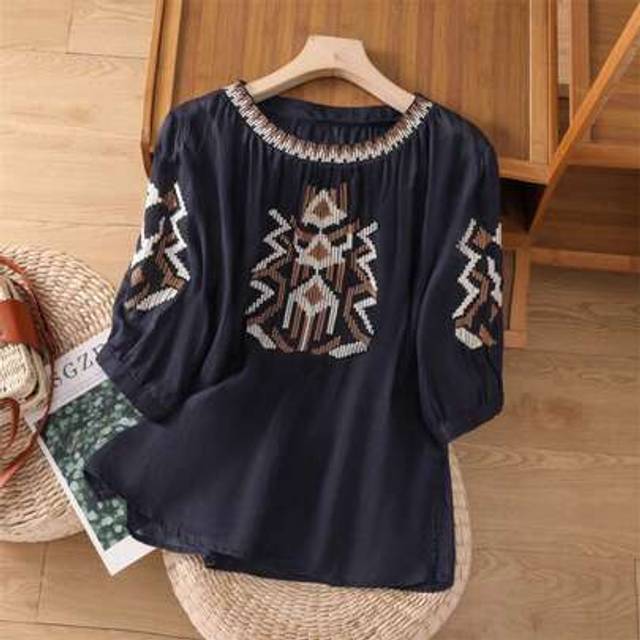 SHEIN Women&#39;s Summer Cotton Linen Tops Half Sleeve Embroidery Round Neck Loose Fit T-Shirt
