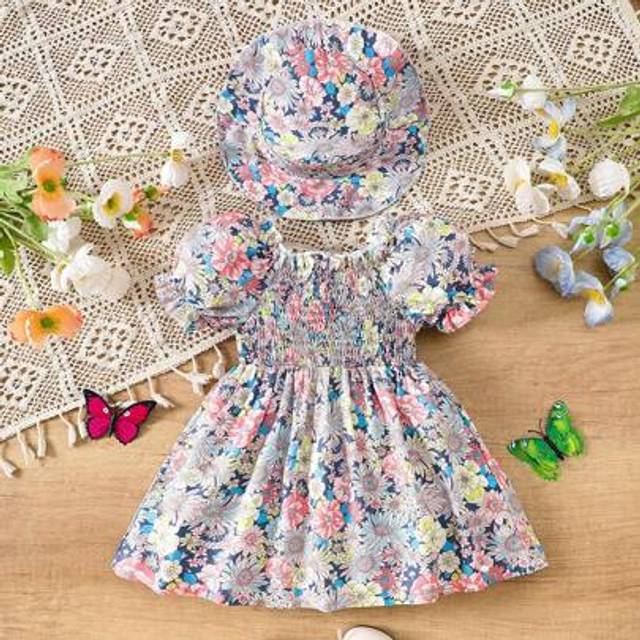 SHEIN Baby Girl Holiday Floral Print Smocked Puff Sleeve Dress