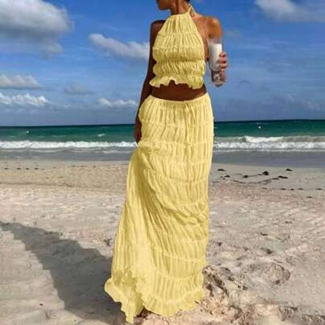 SHEIN Women&#39;s Solid Color Backless Halter Tie Ruffle Lace Trim Maxi Dress And Tank Top Set