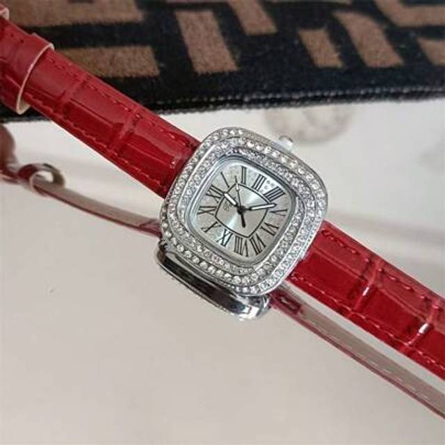 SHEIN High-End Fashion Women&#39;s Watch Square Shaped Fully-Jeweled Rhinestone Set Classic Roman Dial Light Luxury Wristwatch With Highly Attractive Value, Ide