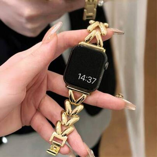 SHEIN 1PC Women Luxury Gold Metal Bracelet Chain Watch Strap Compatible With Apple Watch Band 42mm 38mm 40mm 41mm 44mm 45mm 49mm 46mm Creative Stainless Ste