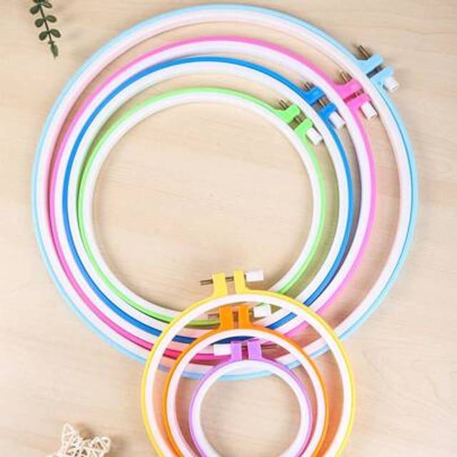 SHEIN 1pc Colorful Plastic Embroidery Hoop (9cm-32cm Optional) / 1pc Colorful Decorative Ring