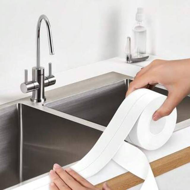 SHEIN Waterproof Sealant Strips With High Adhesiveness, Suitable For Bathroom, Kitchen And Other Occasions. Self-Adhesive Design For Toolless Installation,