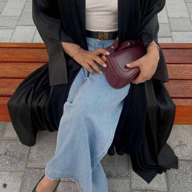 SHEIN 1pc Elegant Satin Plain Color Middle Eastern Ladies&#39; Long Dress, Cardigan Style Robe/Abaya, Suitable For Daily Wear & Festivals
