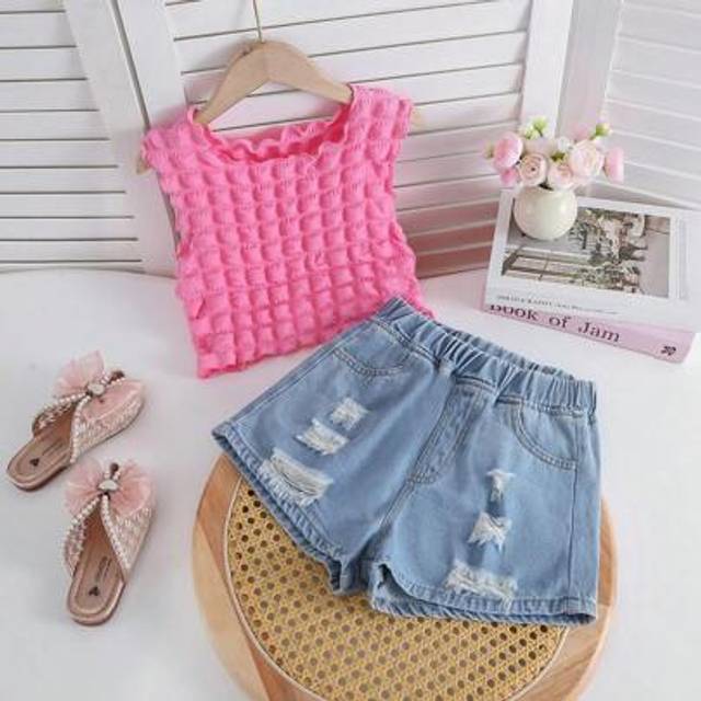 SHEIN 2 Pcs Tween Girls&#39; Casual Popcorn Print Tank Top And Denim Shorts Summer Outfit