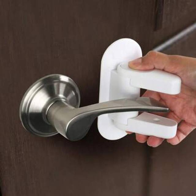 SHEIN 2pcs Child And Pet Door Knob Covers, Baby Proof Safety Set, No Drilling Required, Easy Installation, Non-Damaging Adhesive, Multi-Function PVC Safety
