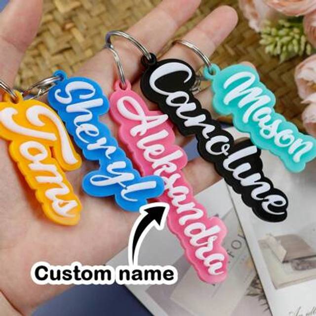 SHEIN 1/2Pcs Personalized Name Acrylic Keychain, Custom Acrylic Name Tags, Customized Backpack Name Tags, Customizable Name Keychains, Lunch Box Name Tags,
