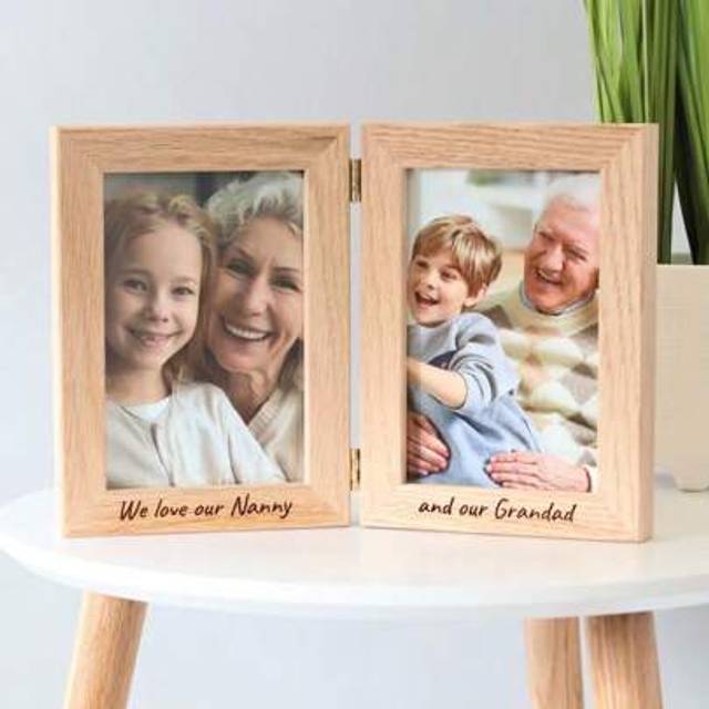 SHEIN Custom Text Hinge Photo Frame/Mom/Dad And Me Double Frame, Grandpa/Grandma And Me Double Frame, Lover/Friend And Me Double Frame Back-To-School Season