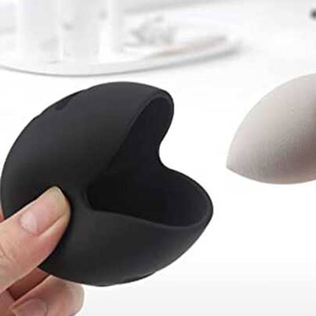 SHEIN 1pc Makeup Sponge Storage Box, Portable Accessories Storage