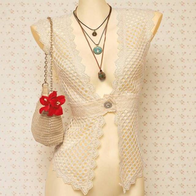 SHEIN Women Western Boho Cute White Vacation Country Going Out Sexy Sheer Solid Color Contrast Lace Sleeveless Open Front Blouse
