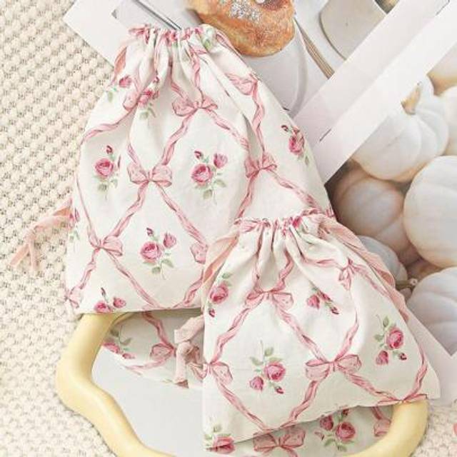 SHEIN 1Pc/Set Cute Pink Bowknot Print Travel Skincare Drawstring Bag Makeup Bag Underwear Clothing Bag Sanitary Napkins Bag Short Trip Essential Travel Orga