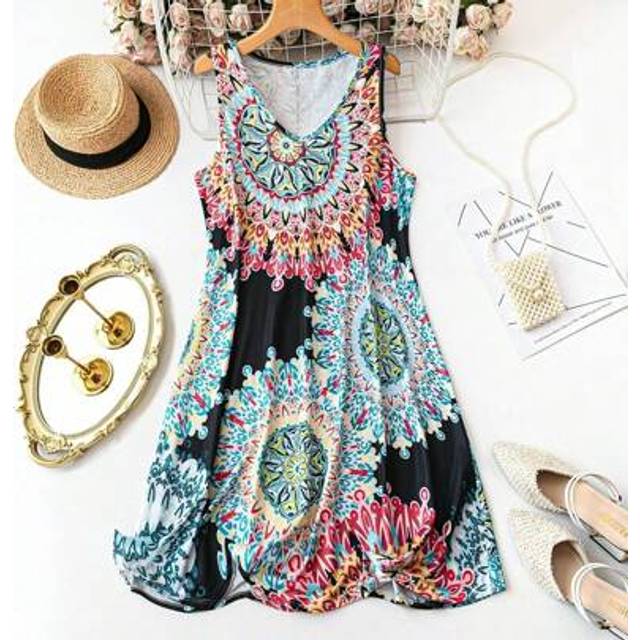 SHEIN Plus Size Women Floral Print V-Neck Camisole Dress For Holiday
