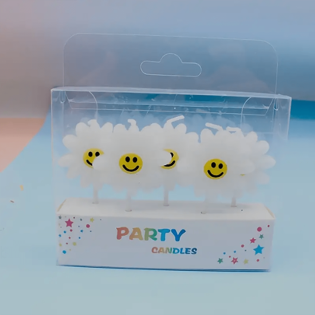 SHEIN 5pcs Daisy Shape Candles With Smiling Sunflower Design For Birthday Cake Party Decoration, Back To School Valentine Day