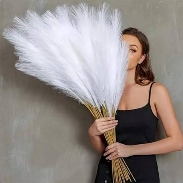 SHEIN 10 Bunches Of Luxury Artificial White Cattail Flower Bouquets - Plastic Fake Bulrush For Home Decor, Vase Filler, Seasonal Decorations - Ideal For Chr