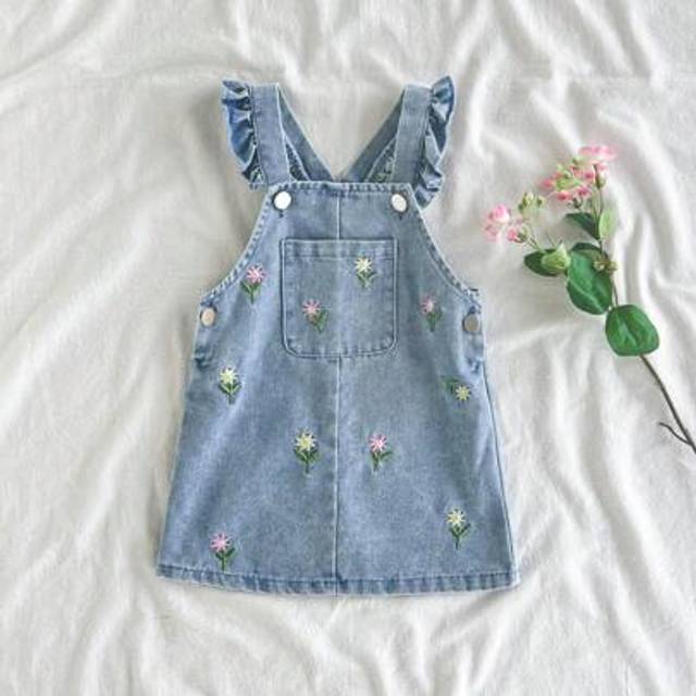 SHEIN Infant/Baby Girl Embroidered Floral Denim Jumper Dress, Pinafore Pinafore Dress, Countryside Vacation Style, Cute & Fashionable All-Match Versatile, S