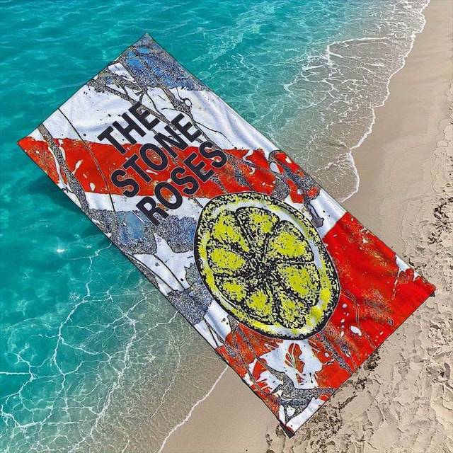 TEMU 1pc Roses Graphic Beach Towel - Lightweight Quick-dry Polyester Blend, Durable & Machine Washable With Logo Print For Beach, Pool, Camping, Travel Essentials, Beach Accessories