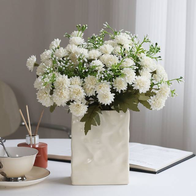 TEMU 1pc Artificial Dandelion Bouquet With White Flowers & Green Leaves - Table Centerpieces, Living Room Decor, Wedding & Party Decorations - Polyester Material, No Vase Included, Flower Decorations