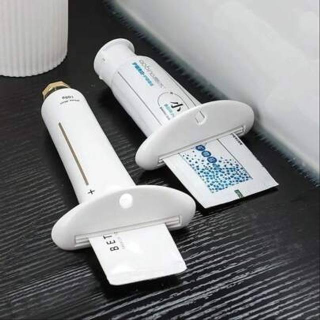 SHEIN 2pcs Manual Plastic Toothpaste Squeezer, Stand-Up Bathroom Accessories Dispenser For Toothpaste, Face Wash, Hand Cream, No Electricity Required Home B